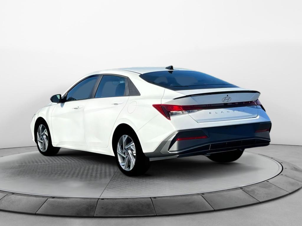 new 2025 Hyundai Elantra car, priced at $24,115