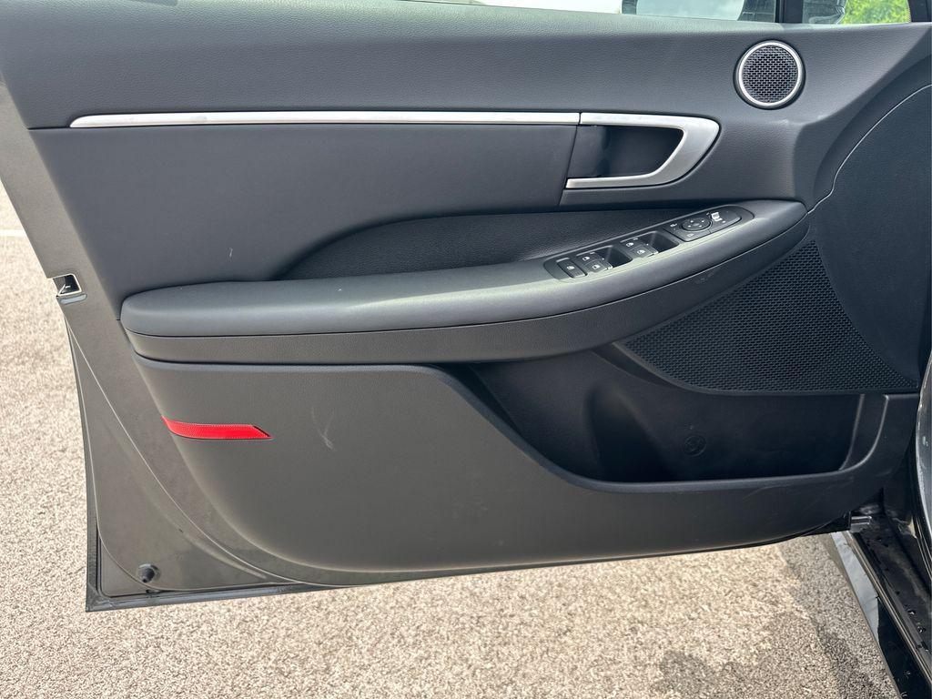 new 2025 Hyundai Sonata Hybrid car, priced at $32,612