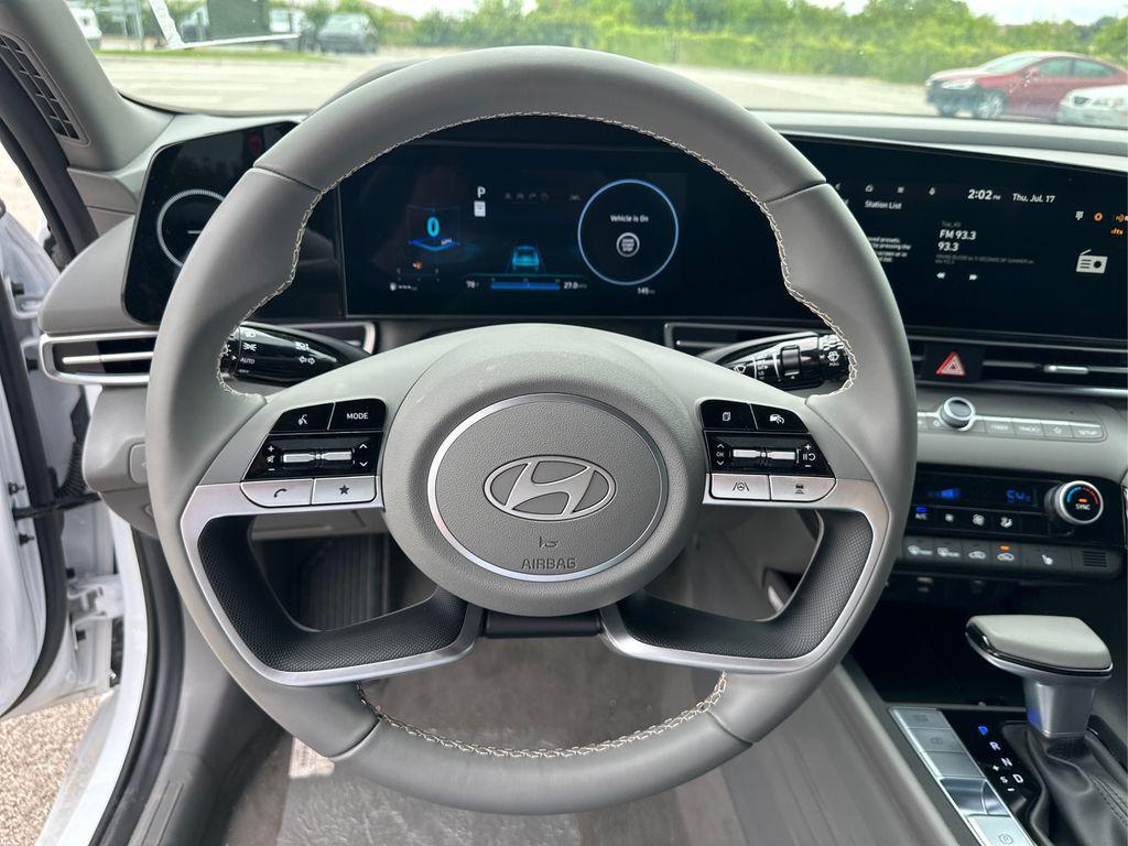 new 2025 Hyundai Elantra car, priced at $27,156
