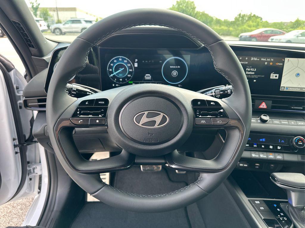 new 2025 Hyundai ELANTRA HEV car, priced at $27,715