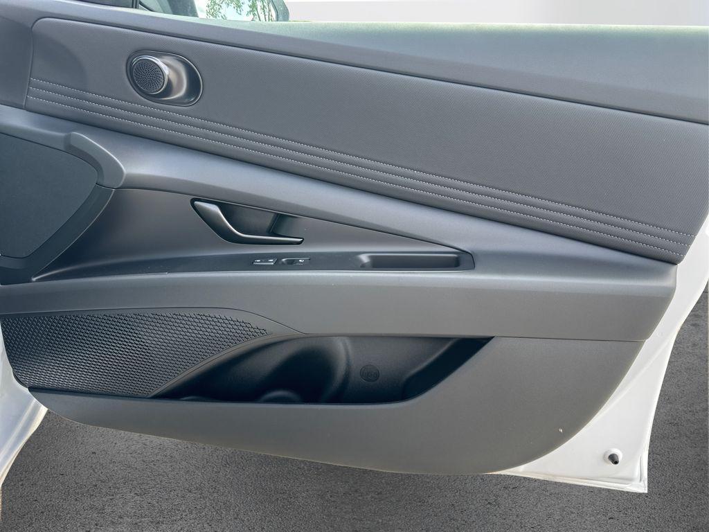 new 2025 Hyundai ELANTRA HEV car, priced at $27,715