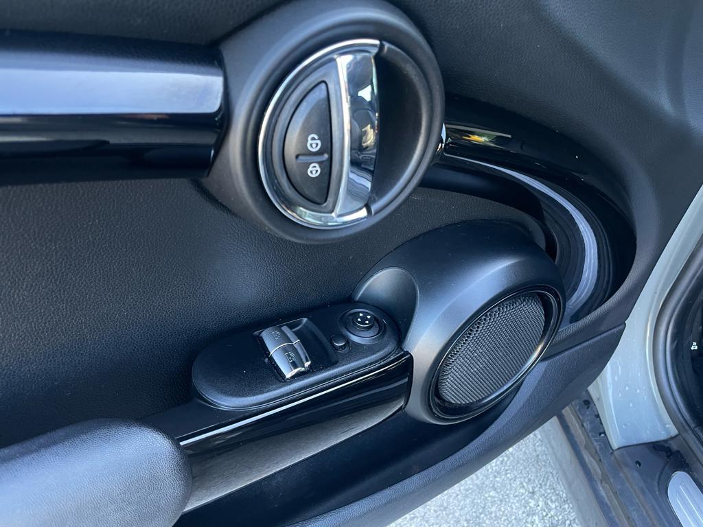 used 2019 MINI Hardtop car, priced at $15,778