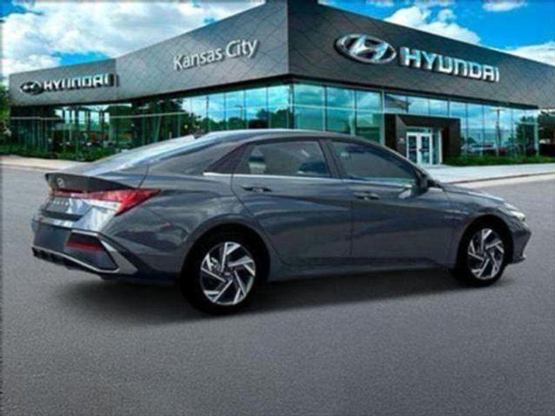 new 2025 Hyundai Elantra car, priced at $26,669