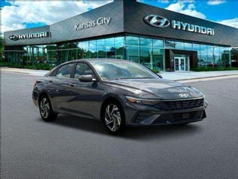 new 2025 Hyundai Elantra car, priced at $26,669