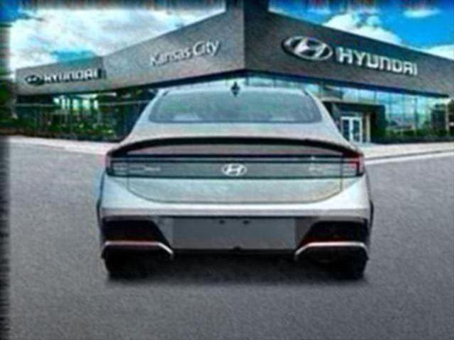 new 2024 Hyundai Sonata Hybrid car, priced at $27,905