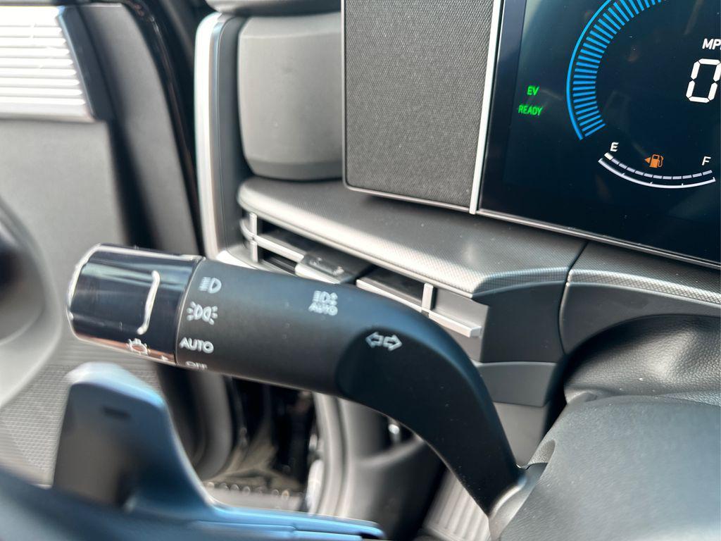 new 2025 Hyundai Santa Fe car, priced at $38,175