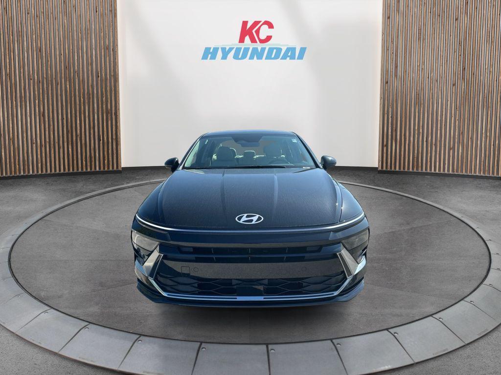 new 2025 Hyundai Sonata Hybrid car, priced at $32,603