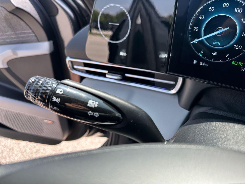 new 2025 Hyundai Elantra car, priced at $30,890