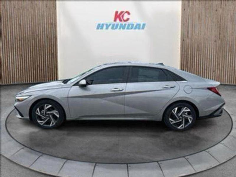 new 2025 Hyundai Elantra car, priced at $25,450