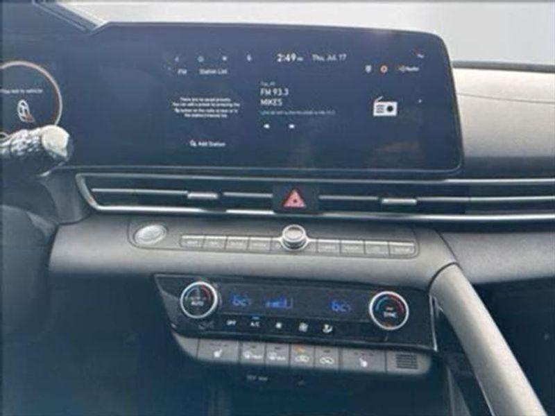 new 2025 Hyundai Elantra car, priced at $25,450