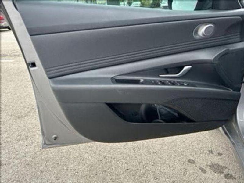 new 2025 Hyundai Elantra car, priced at $25,450