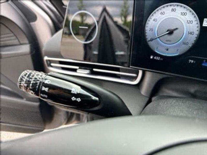 new 2025 Hyundai Elantra car, priced at $25,450