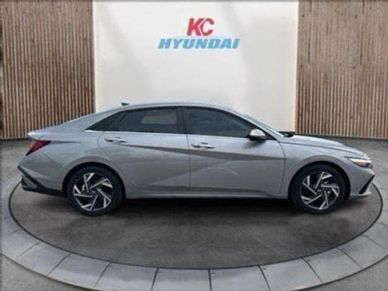 new 2025 Hyundai Elantra car, priced at $25,450