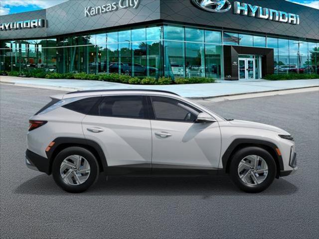 new 2025 Hyundai TUCSON Hybrid car, priced at $35,426