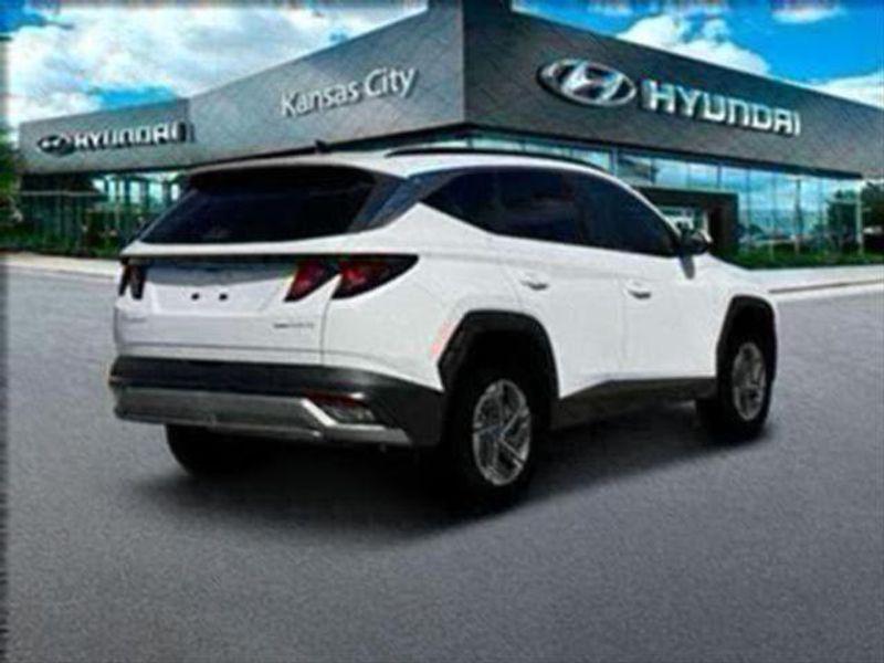 new 2025 Hyundai TUCSON Hybrid car, priced at $32,920