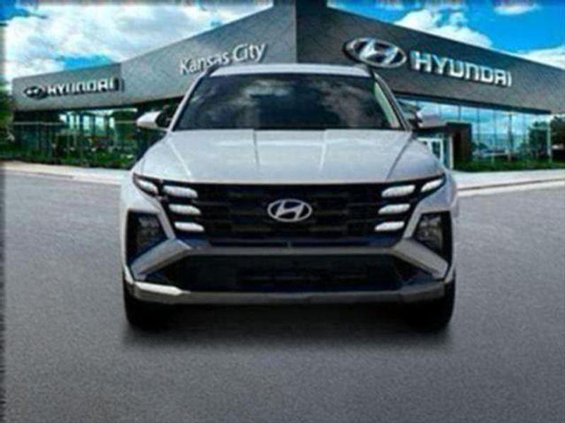 new 2025 Hyundai TUCSON Hybrid car, priced at $32,920