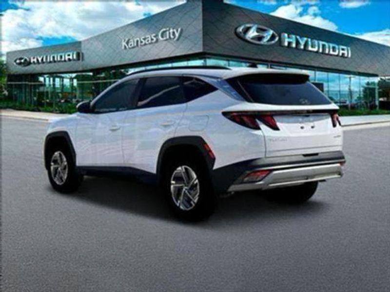 new 2025 Hyundai TUCSON Hybrid car, priced at $35,410