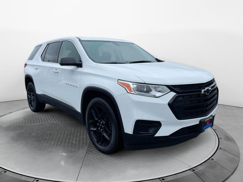 used 2021 Chevrolet Traverse car, priced at $22,768