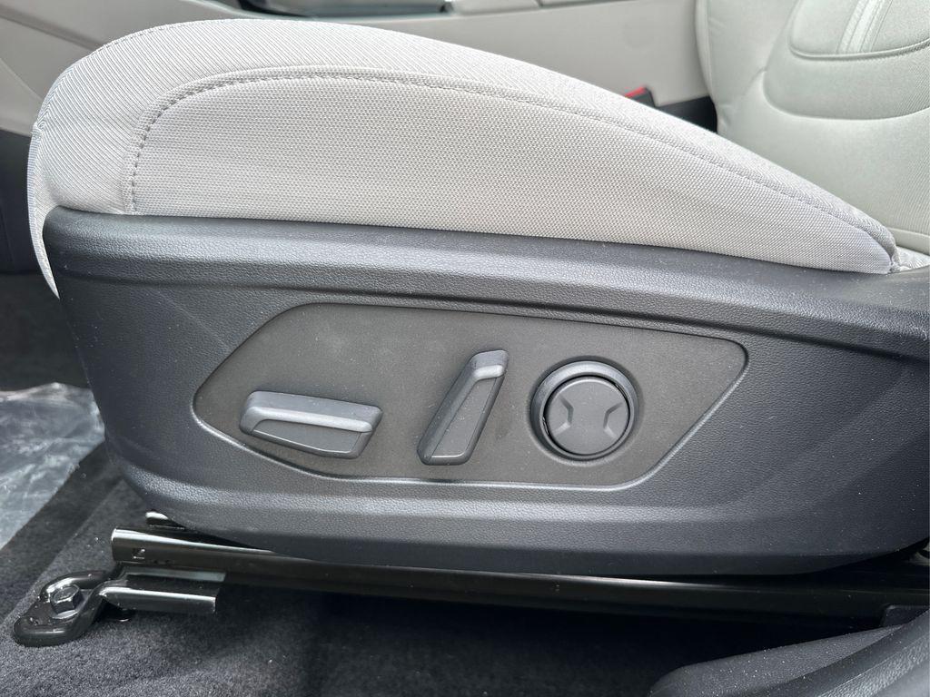 new 2025 Hyundai Tucson car, priced at $30,125