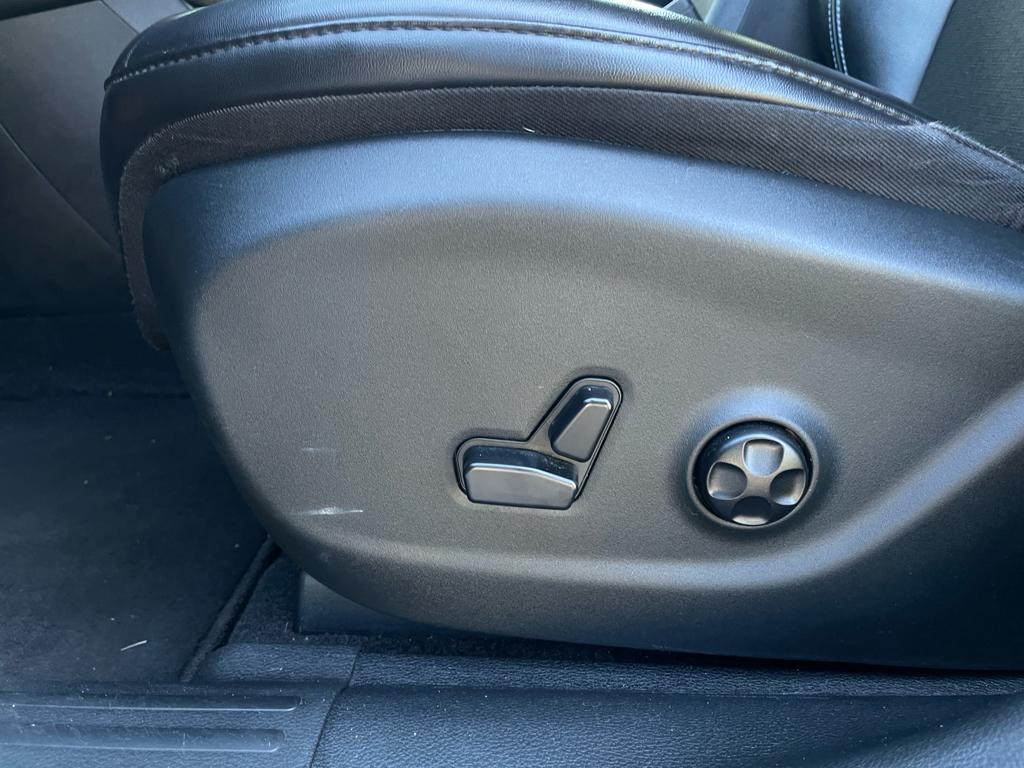 used 2020 Jeep Cherokee car, priced at $14,594