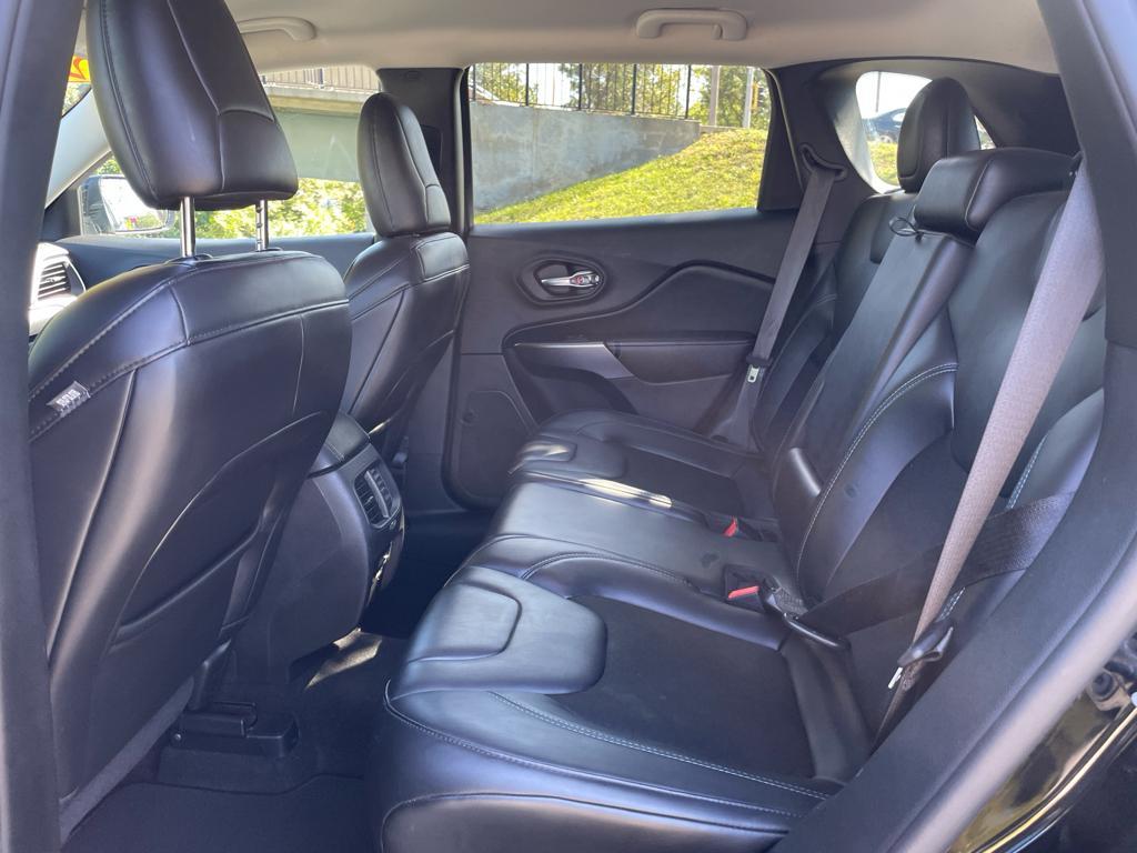 used 2020 Jeep Cherokee car, priced at $14,594