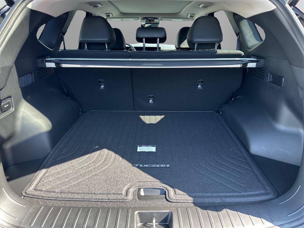 new 2025 Hyundai TUCSON Hybrid car, priced at $38,031