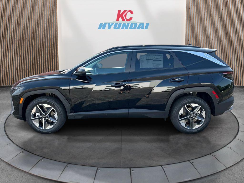 new 2025 Hyundai TUCSON Hybrid car, priced at $38,031