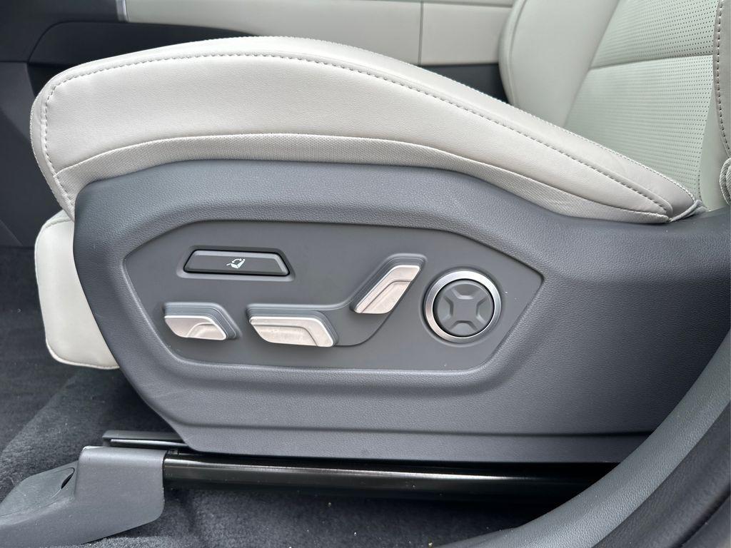 new 2025 Hyundai Santa Fe car, priced at $48,609