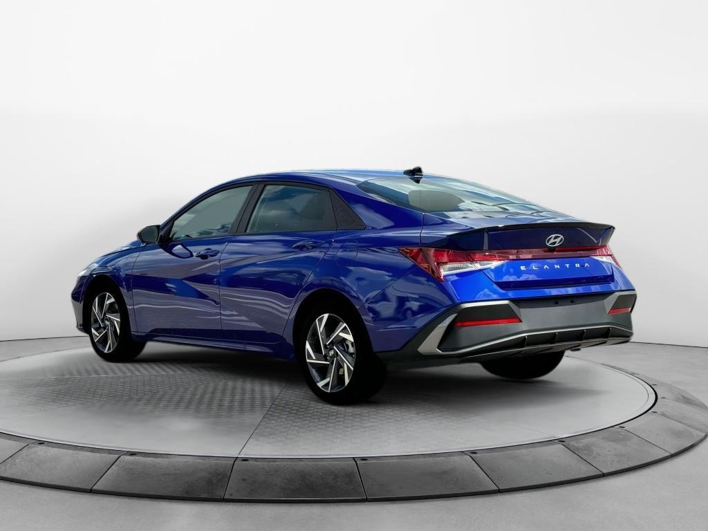 new 2025 Hyundai Elantra car, priced at $23,660