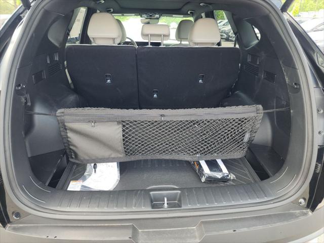 new 2025 Hyundai TUCSON Hybrid car, priced at $42,912