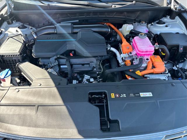 new 2025 Hyundai TUCSON Hybrid car, priced at $42,713