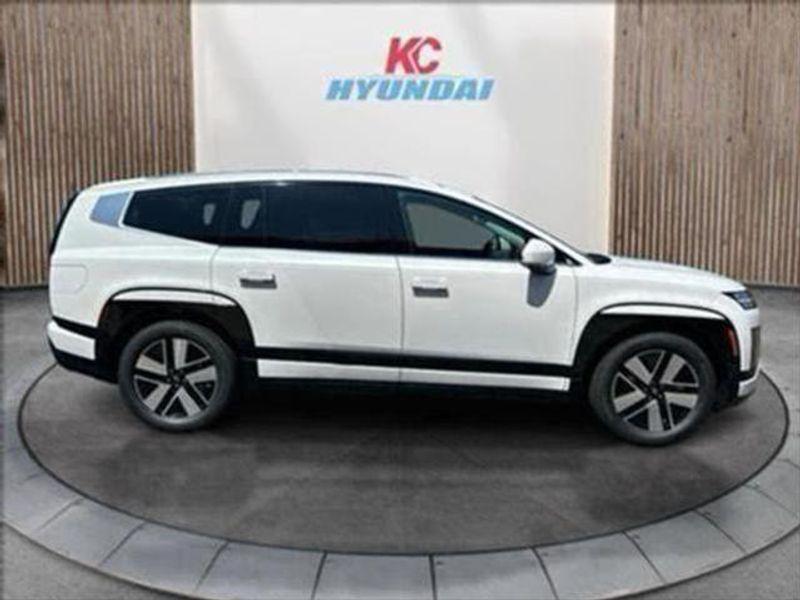 new 2026 Hyundai IONIQ 9 car, priced at $69,143