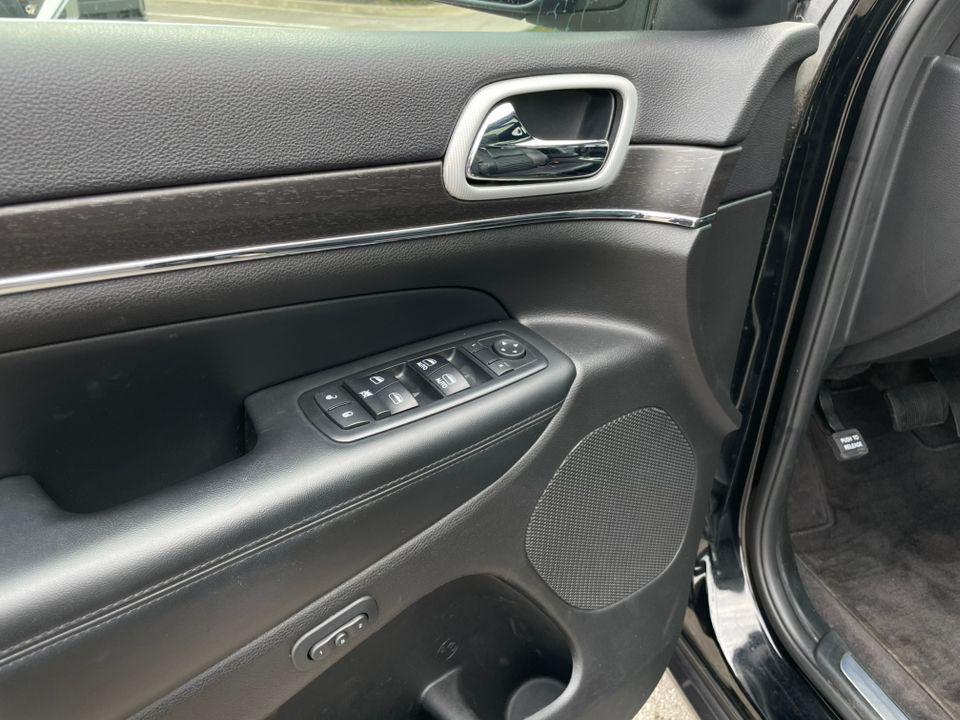 used 2018 Jeep Grand Cherokee car, priced at $17,474