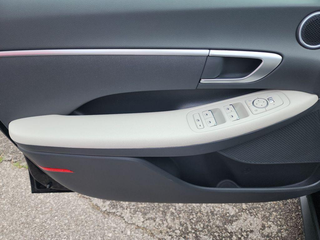 new 2025 Hyundai Sonata car, priced at $26,935