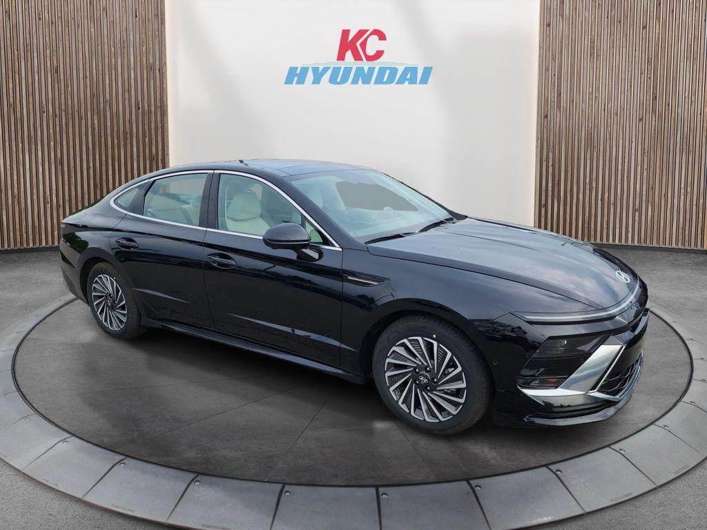 new 2025 Hyundai Sonata Hybrid car, priced at $38,938