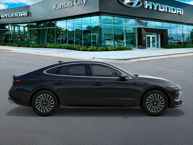 new 2025 Hyundai Sonata Hybrid car, priced at $38,938