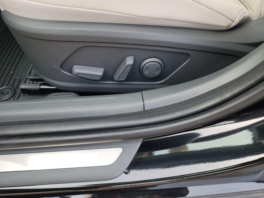 new 2025 Hyundai Sonata Hybrid car, priced at $38,938