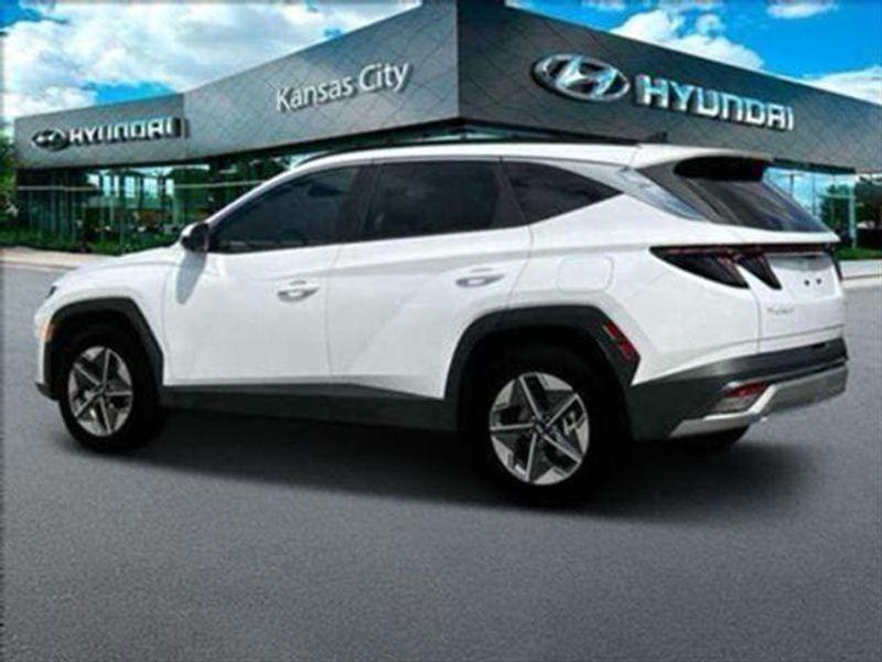 new 2025 Hyundai TUCSON Hybrid car, priced at $38,232