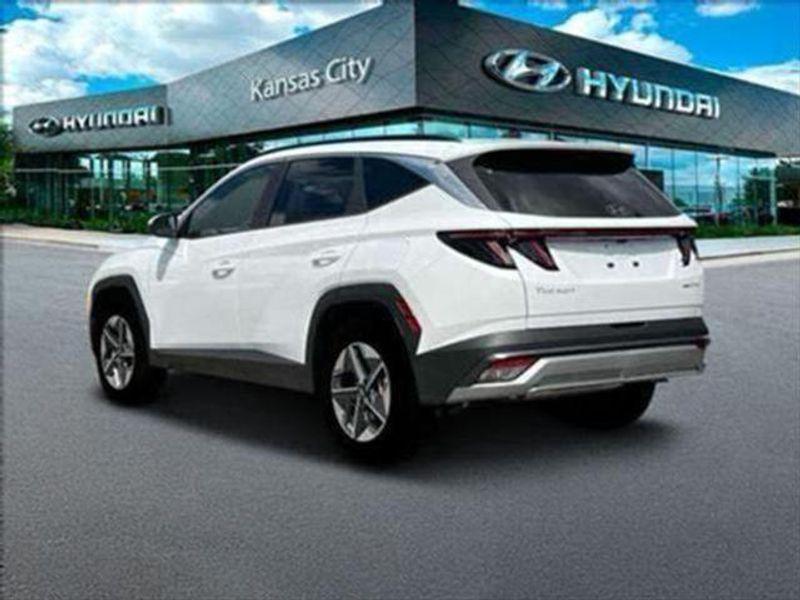 new 2025 Hyundai TUCSON Hybrid car, priced at $38,232