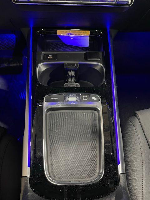 new 2025 Mercedes-Benz GLB 250 car, priced at $51,705