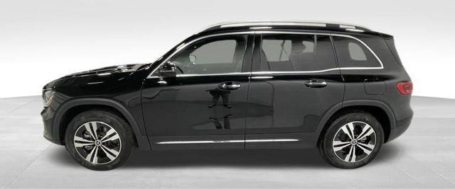 new 2025 Mercedes-Benz GLB 250 car, priced at $51,705