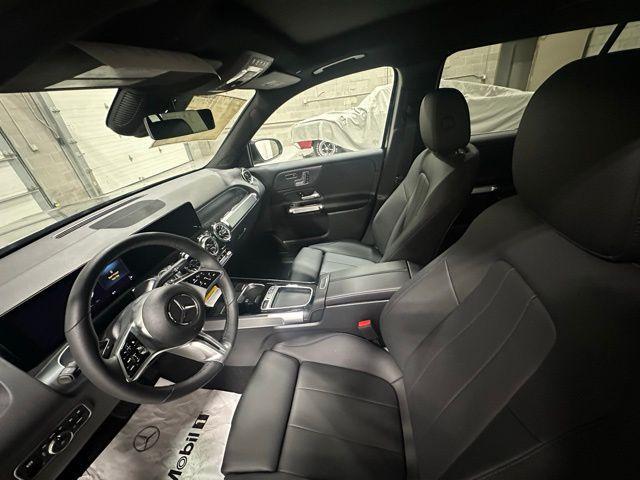 new 2025 Mercedes-Benz GLB 250 car, priced at $52,305