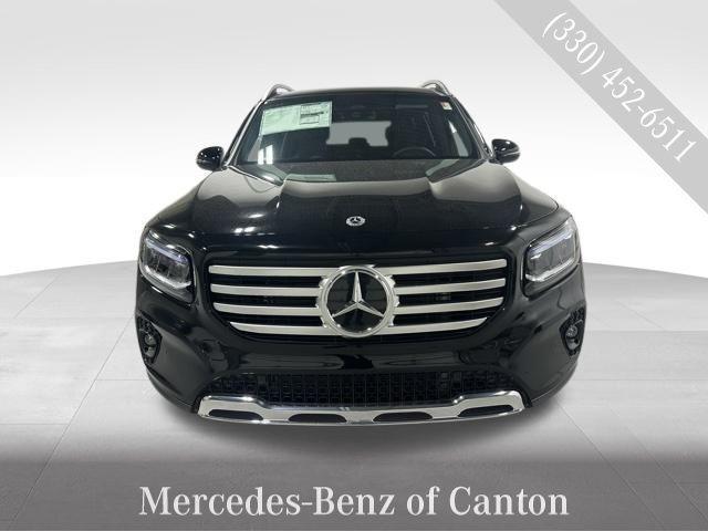 new 2025 Mercedes-Benz GLB 250 car, priced at $52,305
