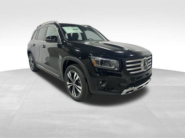 new 2025 Mercedes-Benz GLB 250 car, priced at $52,305