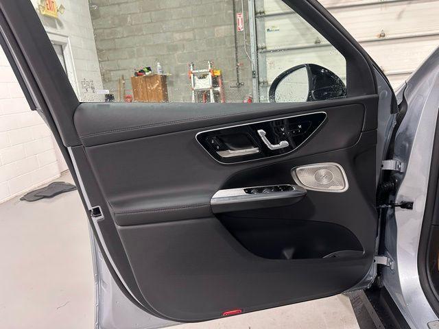 new 2026 Mercedes-Benz GLC 300 car, priced at $61,985