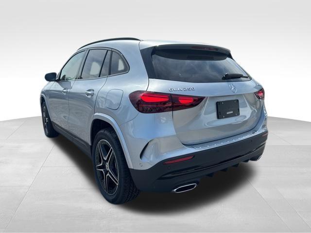 new 2024 Mercedes-Benz GLA 250 car, priced at $51,505