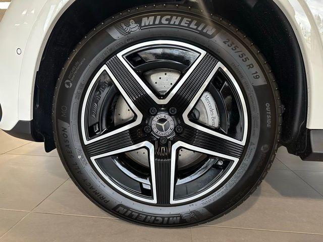 new 2025 Mercedes-Benz GLC 300 car, priced at $61,155