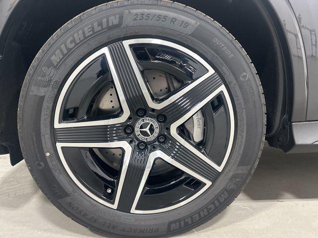 new 2026 Mercedes-Benz GLC 300 car, priced at $63,520