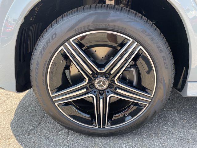 new 2025 Mercedes-Benz AMG GLE 63 car, priced at $140,680