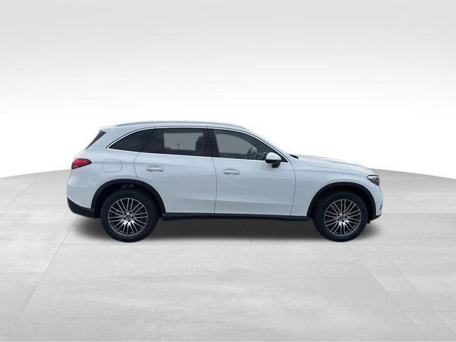 new 2025 Mercedes-Benz GLC 300 car, priced at $60,525